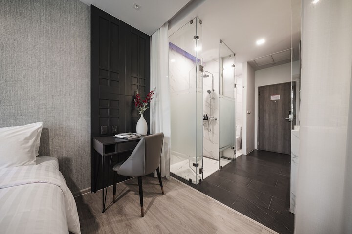 Room 36 of 42