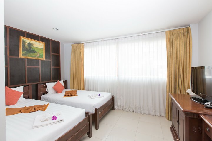 Room 9 of 45