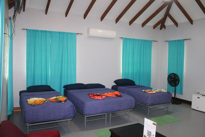 Room 6 of 84