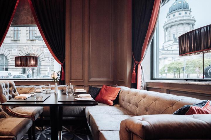 Dining 74 of 89