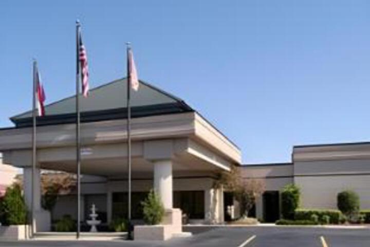 Ramada by Wyndham Macon