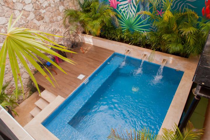 Pool 66 of 111