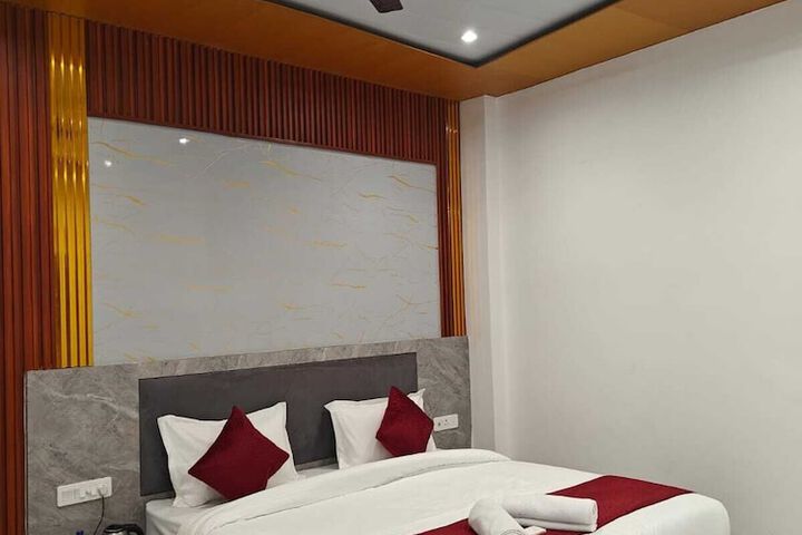 Room 17 of 39
