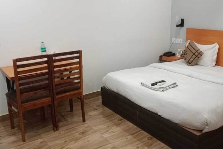 Room 7 of 14