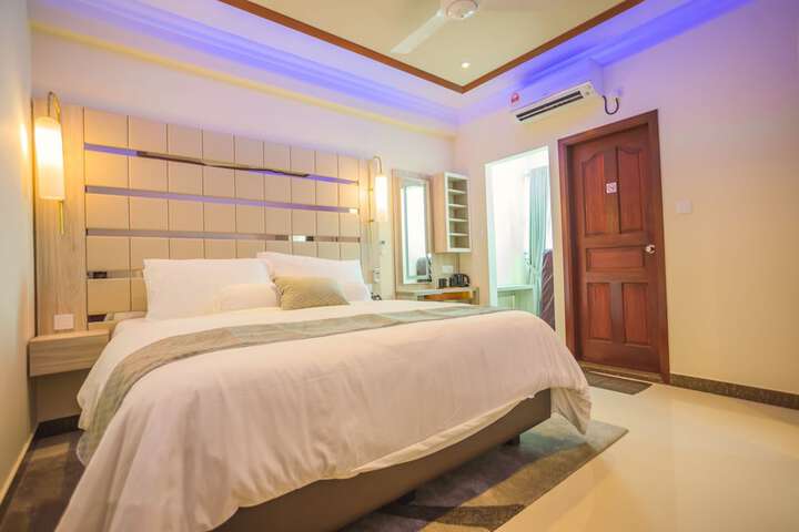 Room 15 of 47