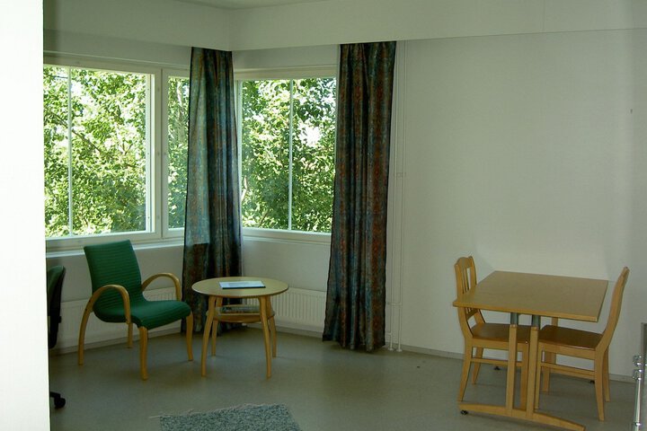 Room 9 of 27