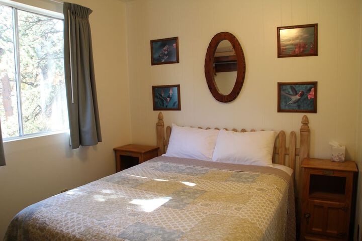 Room 6 of 175