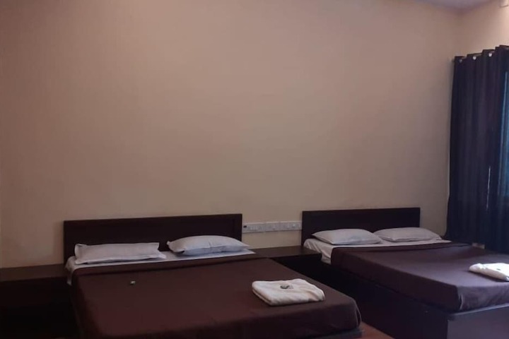 Room 44 of 157