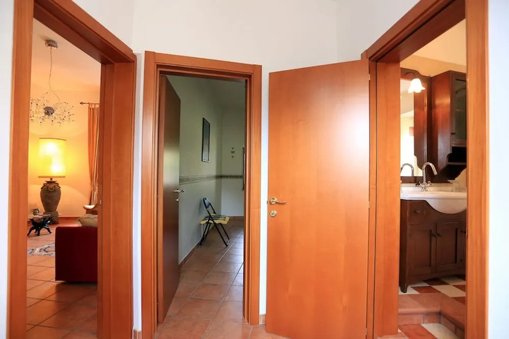 Room 6 of 21