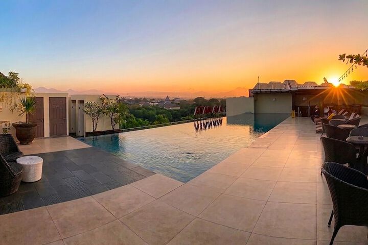 Pool 45 of 65