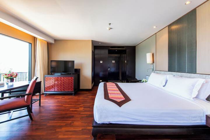 Room 21 of 120