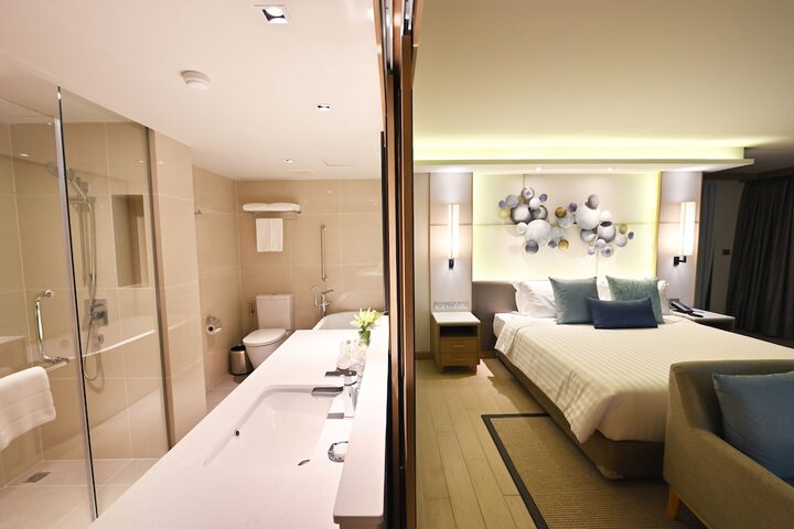 Room 97 of 165
