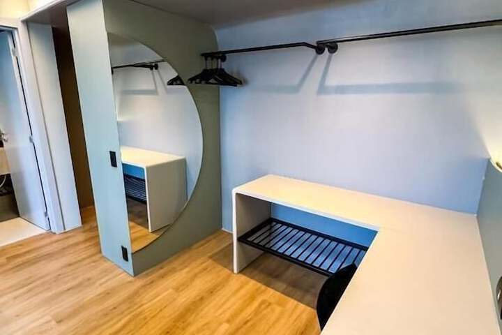 Room 54 of 97