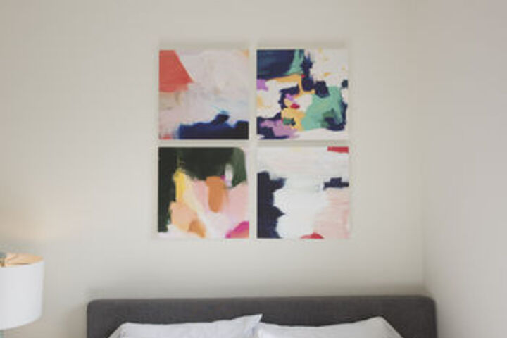 Room 4 of 10