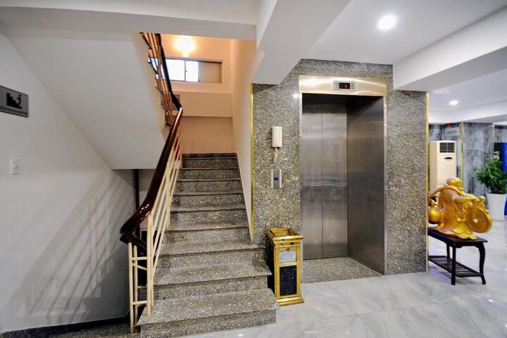 Hotel 16 of 16