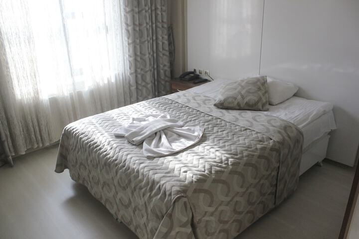Room 7 of 14