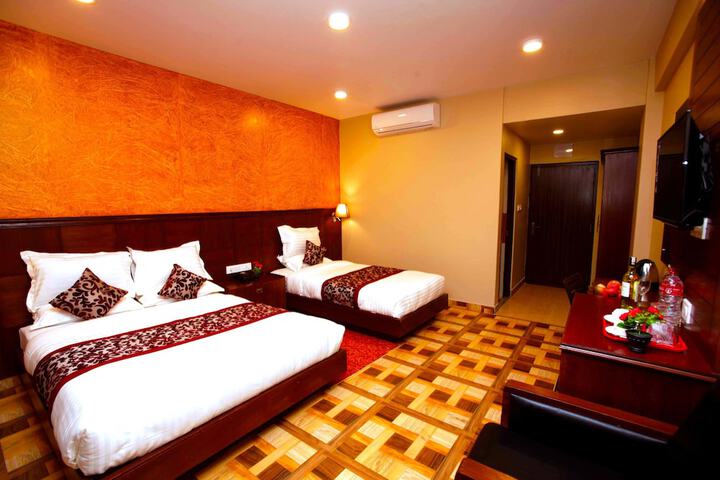 Room 15 of 82