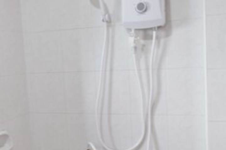 Room 4 of 23
