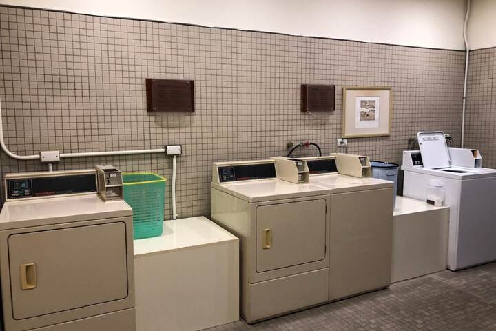 Laundry 20 of 50