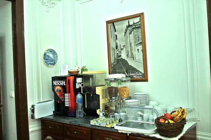 Breakfast/Coffee Service 14 of 31