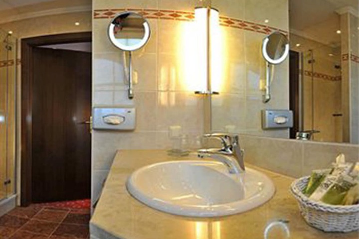 Bathroom Interior Photo