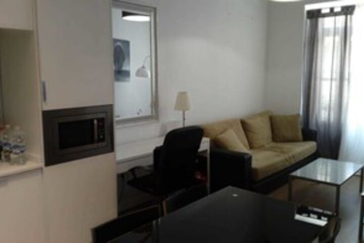 Room 12 of 49