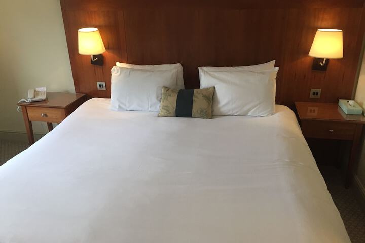 Room 4 of 123