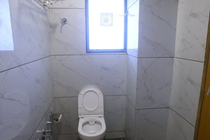 Room 45 of 68