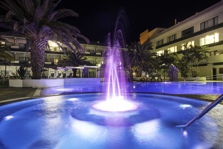 Hotel with Pool
