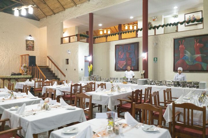 Dining 23 of 44