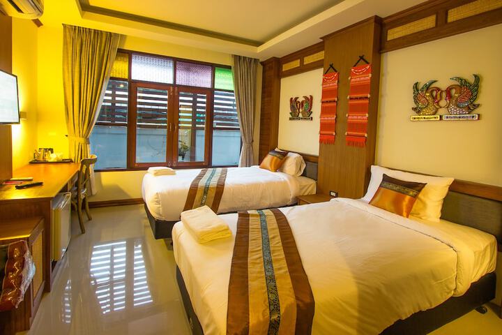Room 7 of 40