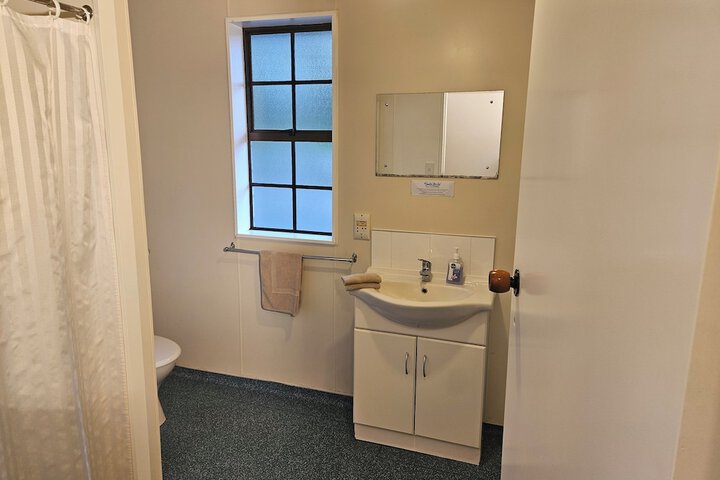 Room 16 of 63