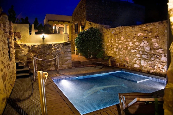 Pool 8 of 12