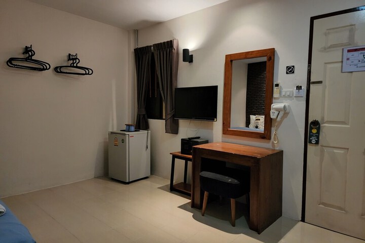 Room 13 of 86