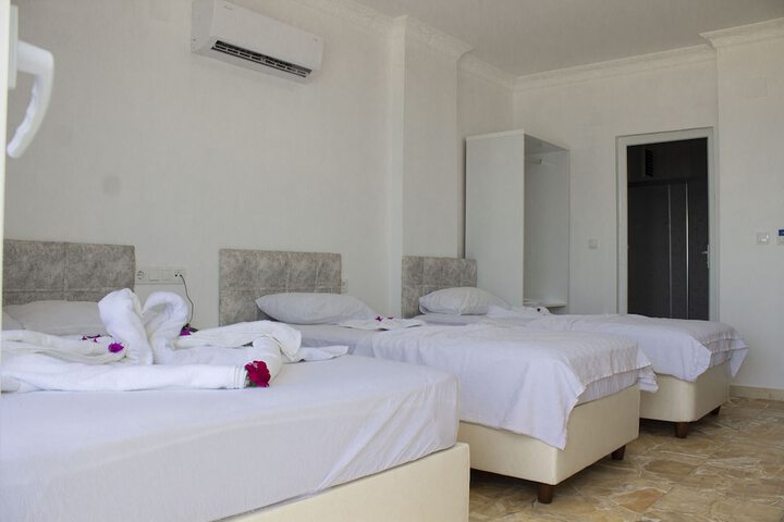 Room 3 of 57