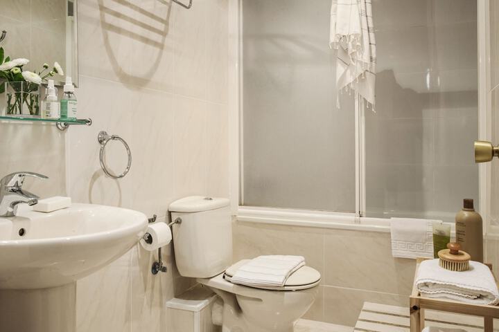 Bath Photo