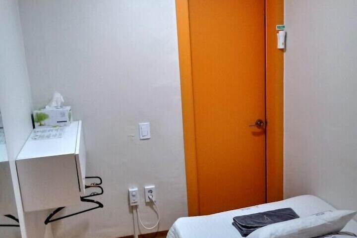 Room 14 of 46