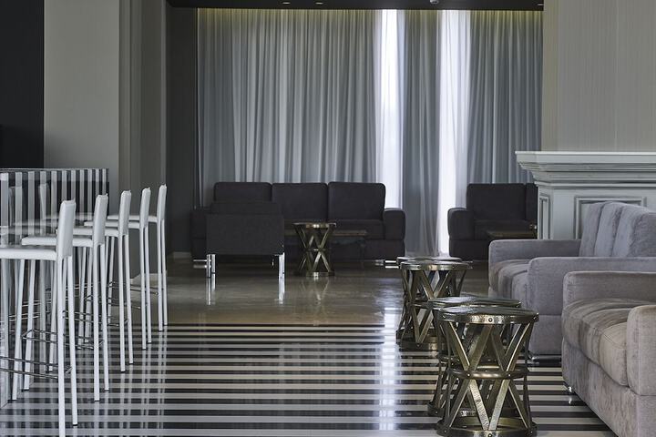 Hotel Interior 16 of 185