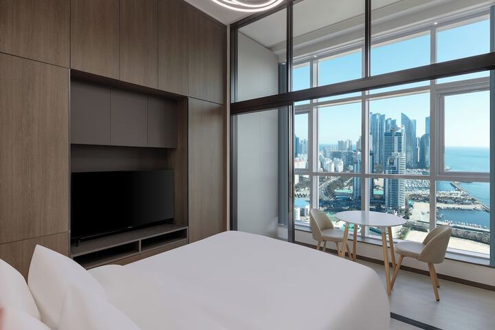 Room 34 of 56