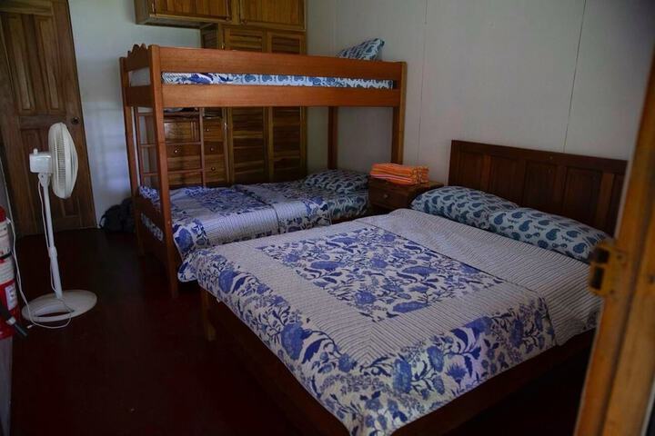 Room 9 of 29