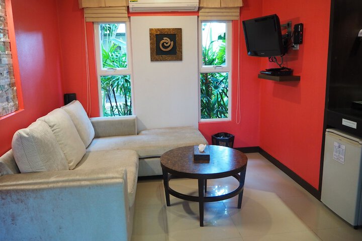 Room 32 of 106