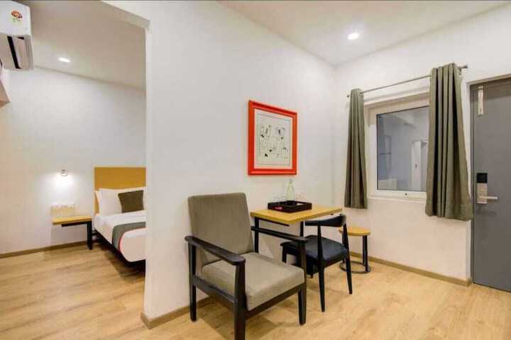 Room 12 of 23