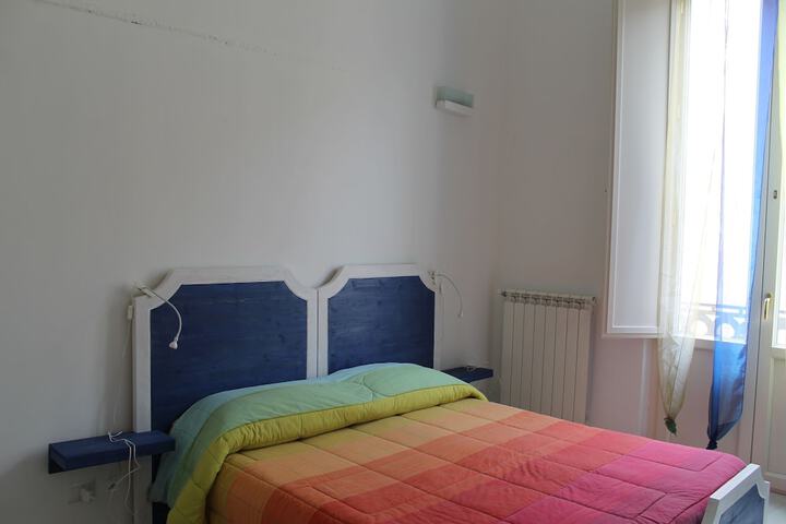 Room 30 of 76