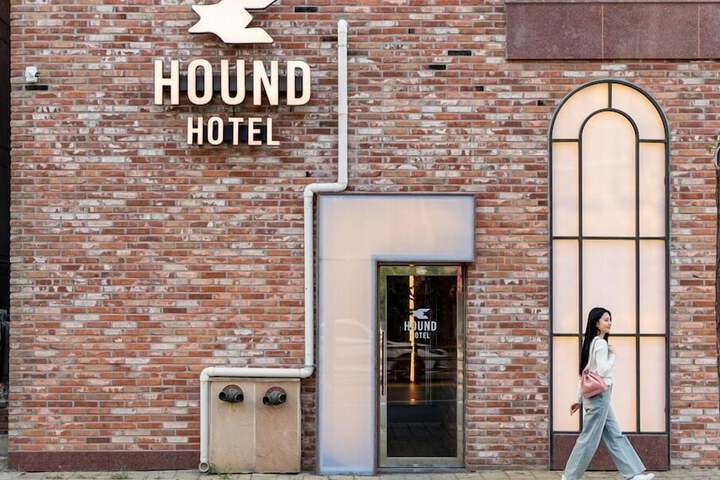 Hotel 75 of 76