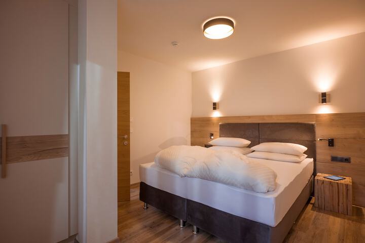 Room 20 of 133