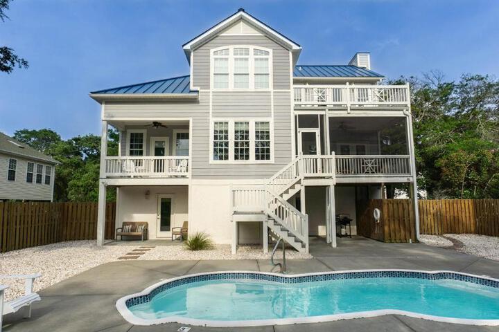 Exterior of Time Stands Still by Oak Island Accommodations