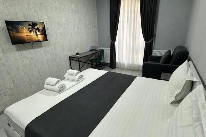 Room 7 of 62