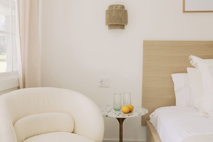Room 8 of 31