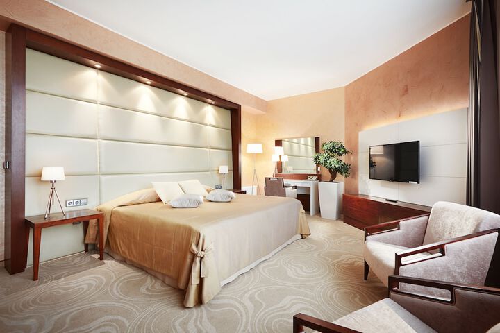 Room 11 of 63