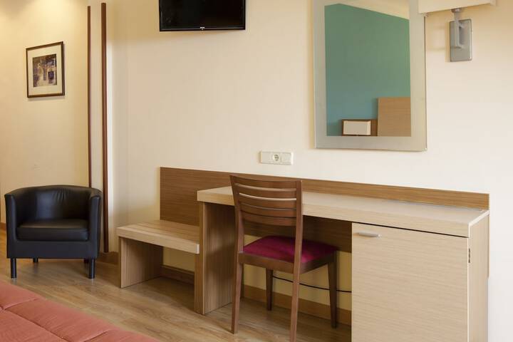 Room 26 of 43